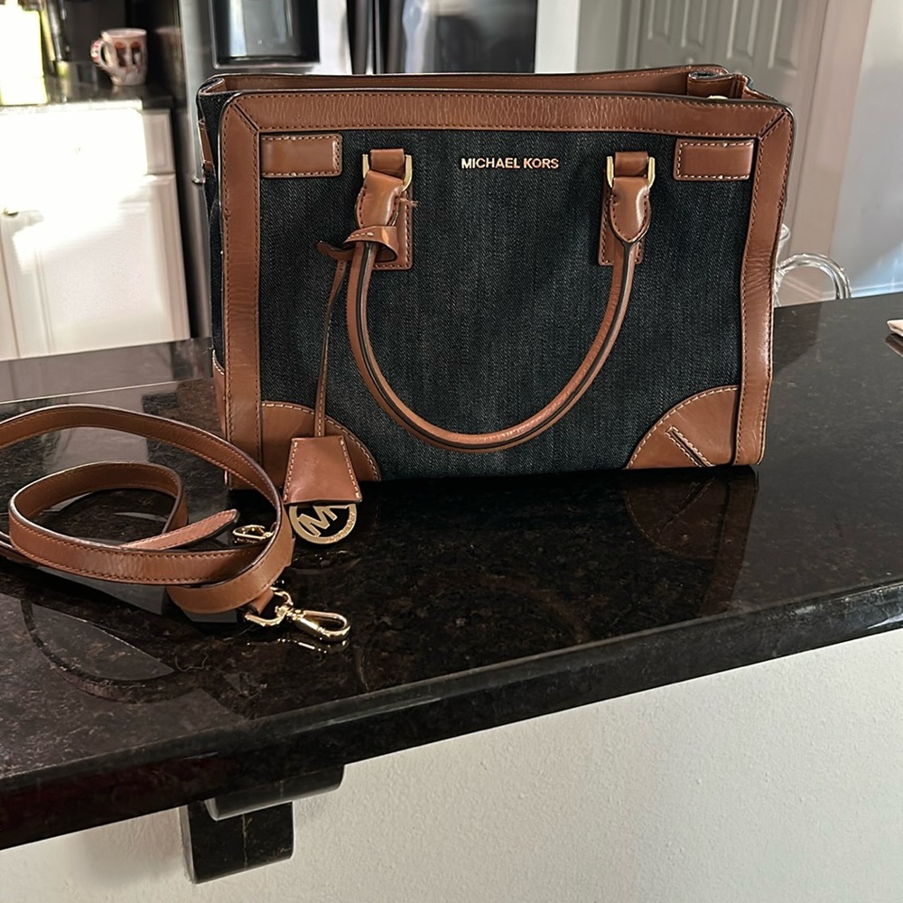 Michael Kors Corner Frame Dillon Satchel Purse